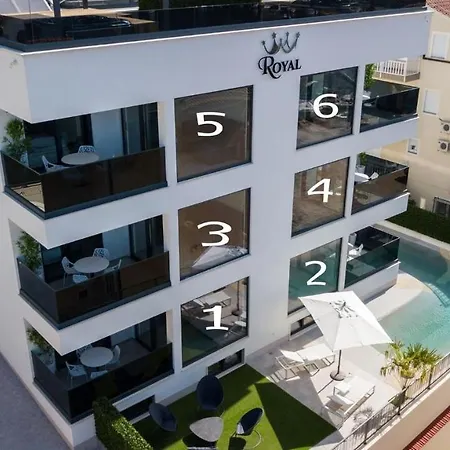 Luxury Royal M With Pool V Апартаменты